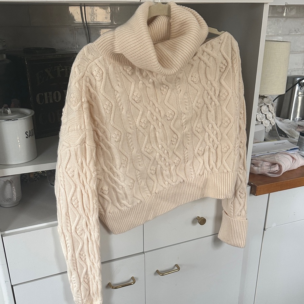 PAIGE Soft Cream Cable Knit Turtleneck Sweater